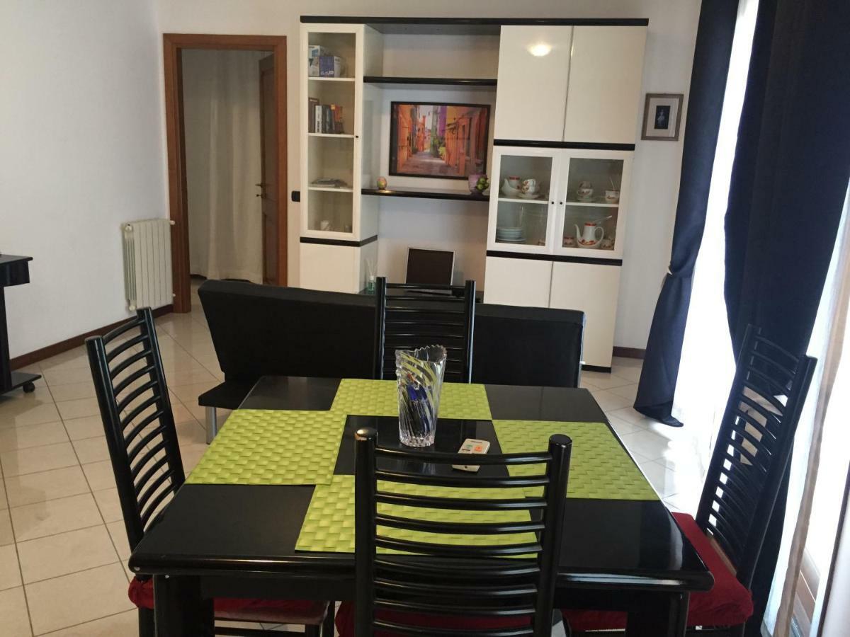 Via Acquedotto N. 66, Condominio "Le Piramidi" Olbia Exteriör bild